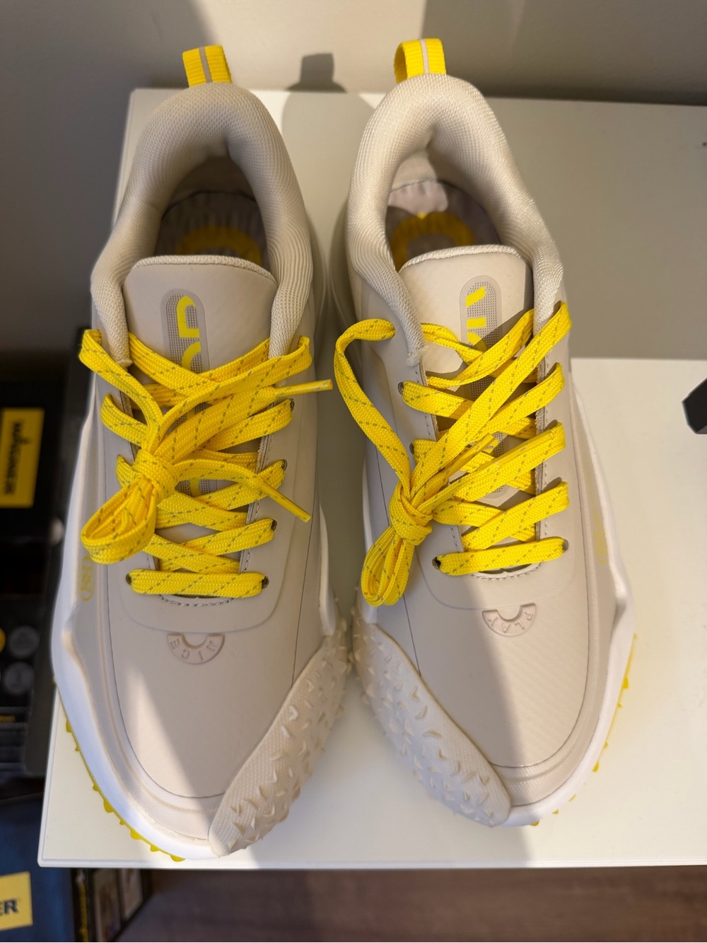 G/fore Men’s Golf Shoes Yellow And Tan Size 9 GUF000001 - Picture 3 of 6